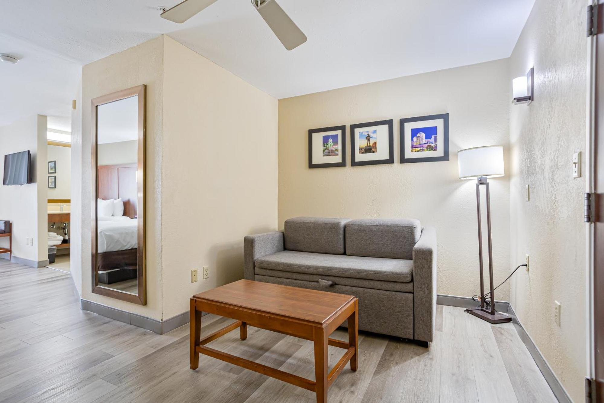 Comfort Inn & Suites Montgomery East Carmichael Rd Dış mekan fotoğraf