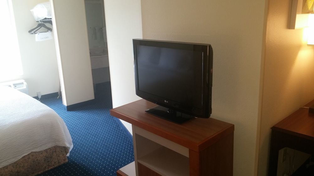 Comfort Inn & Suites Montgomery East Carmichael Rd Dış mekan fotoğraf