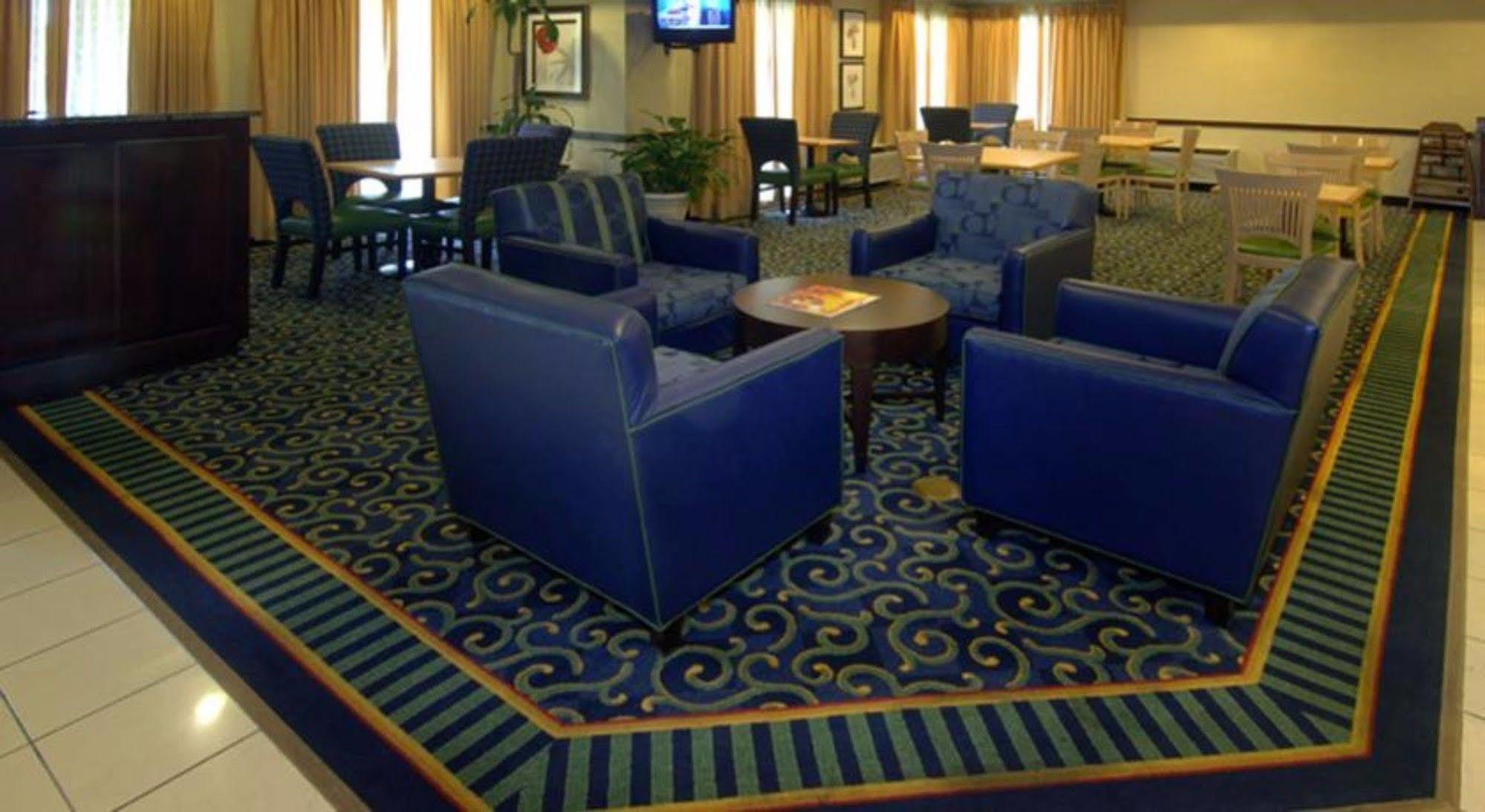 Comfort Inn & Suites Montgomery East Carmichael Rd Dış mekan fotoğraf
