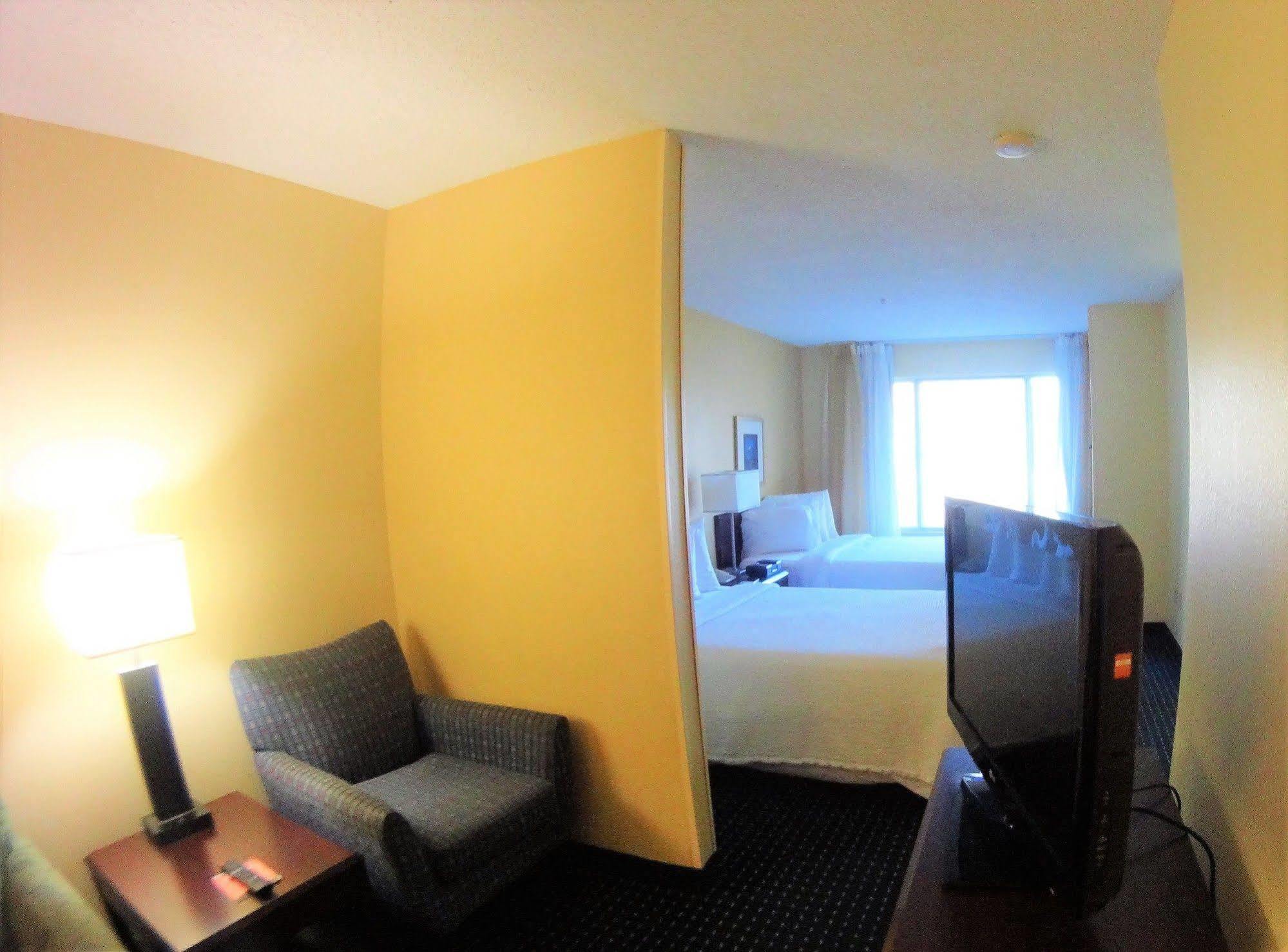 Comfort Inn & Suites Montgomery East Carmichael Rd Dış mekan fotoğraf